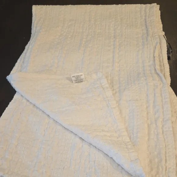 White Table Runner - Picture 3 of 3